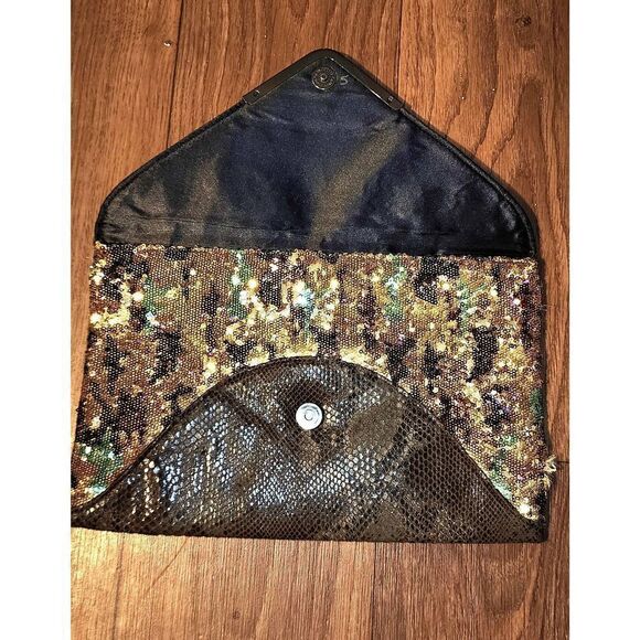 COPY - Big Budda Clutch - Picture 3 of 6